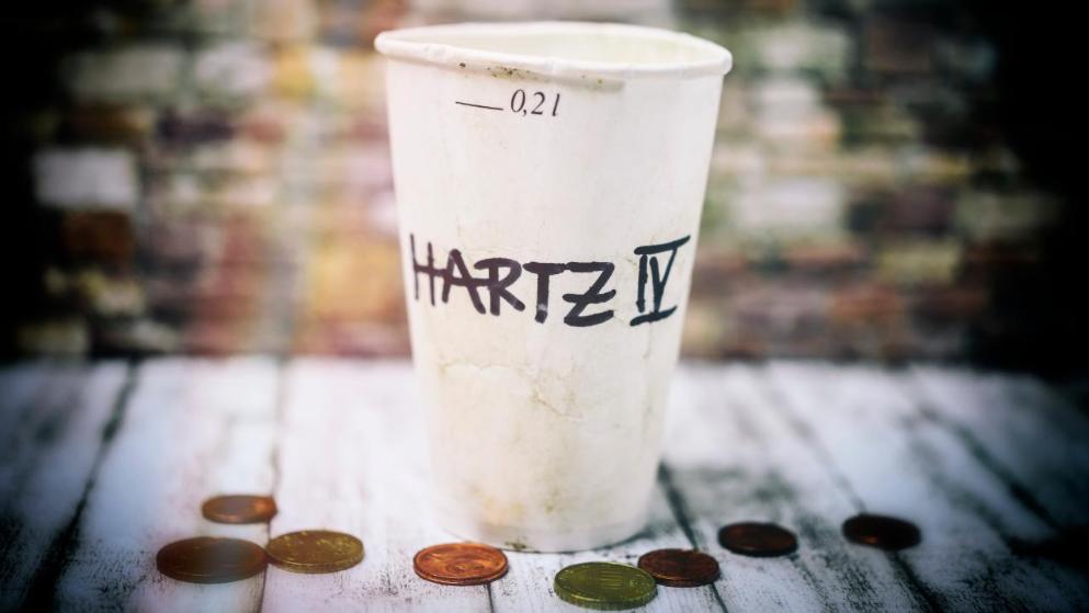   Hartz IV:     