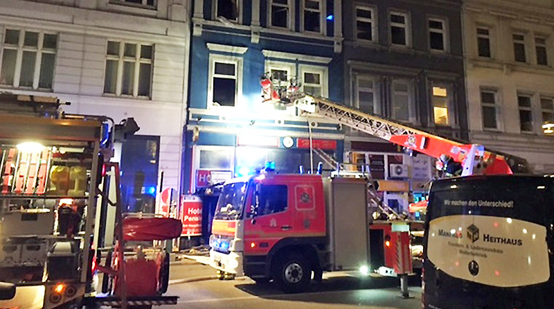 Общество: Ночной огонь в Гамбурге