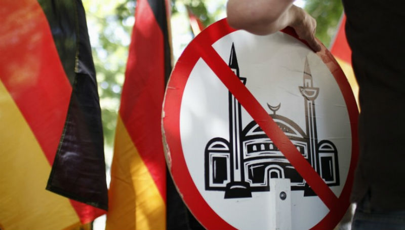 Новости: Власти Германии должны контролировать мечети?