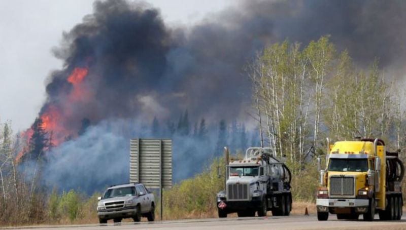 Новости: В Альберте подсчитывают убытки от пожара