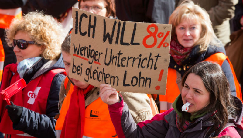 Деньги: В Берлине бастуют учителя