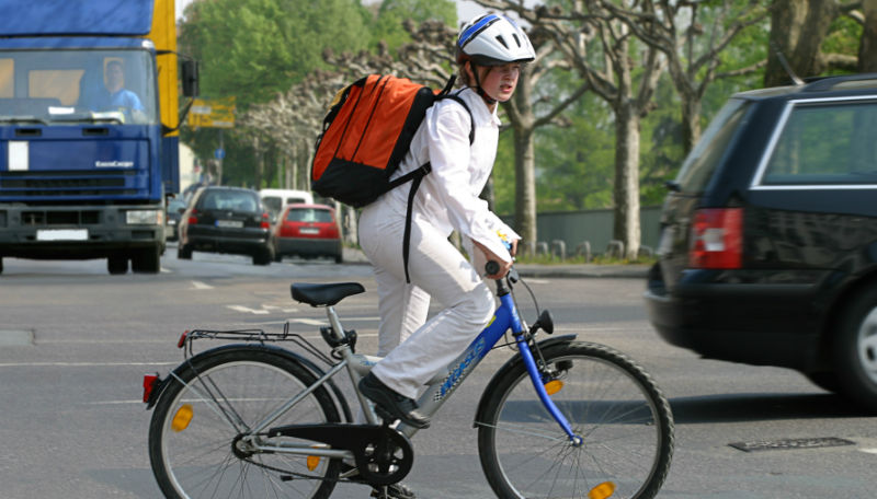 Полезные советы: Какой велосипедный шлем купить ребенку