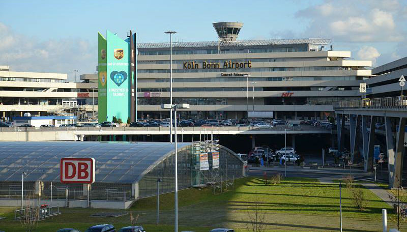 Новости: В аэропорту Кельн/Бонн ищут возможного террориста (обновлено)
