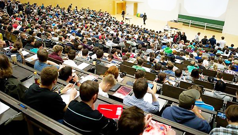 Новости: Германия даст мигрантам €100 млн на учебу