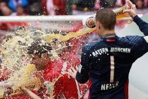Спорт: "Бавария" обмывает чемпионство