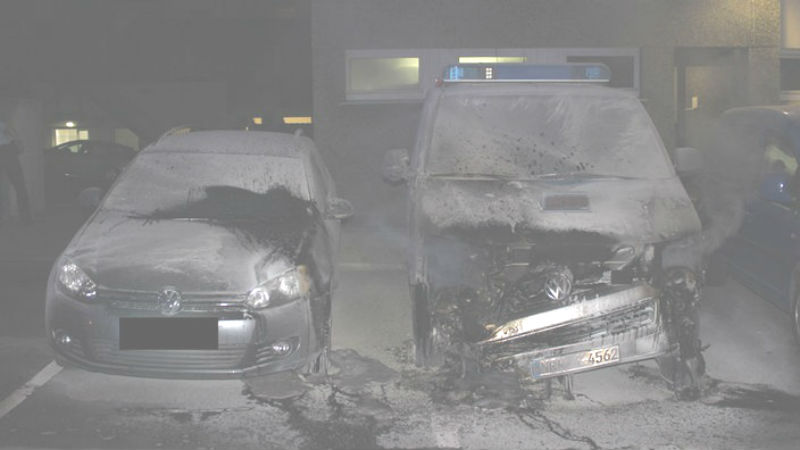 Новости: В Дортмунде сожгли два патрульных авто