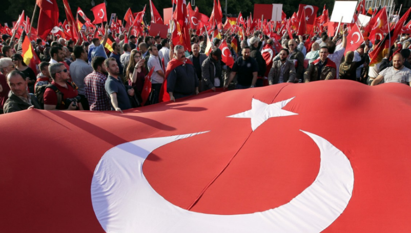Новости: Турция отозвала своего посла из Берлина