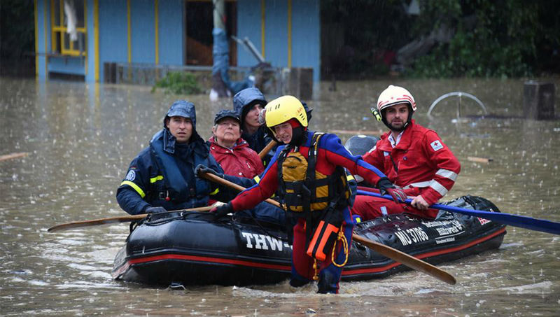 Новости: Дюссельдорф затоплен, в Везеле может рвануть плотина