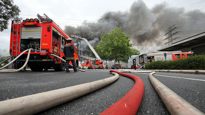 Новости: Пожар на складе не могли потушить 12 часов