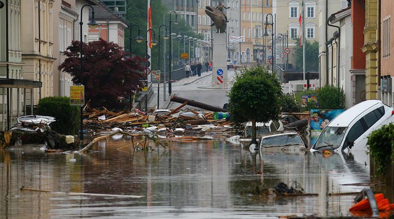 Новости: Жертв наводнения уже семь (обновлено, фото)