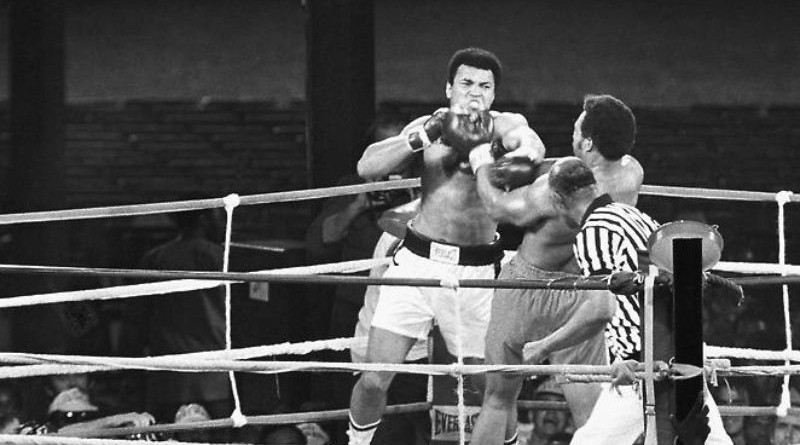 Новости: Умер легендарный боксер Мухаммед Али