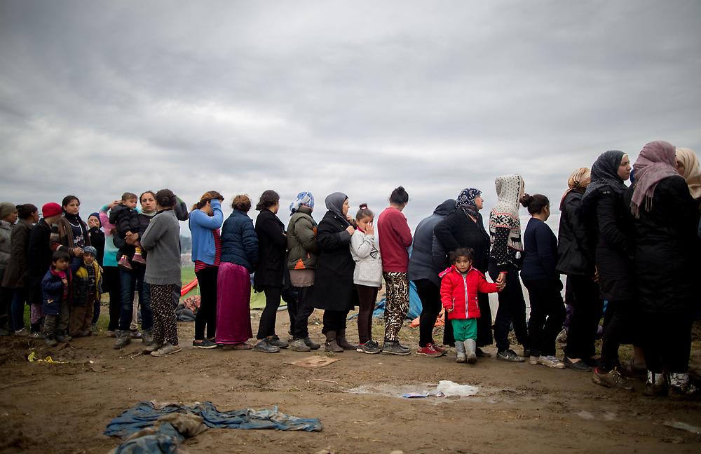 Новости: В Греции ликвидируют лагеря для беженцев