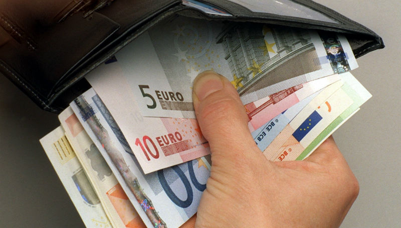 Деньги: Скидки и распродажи в Германии