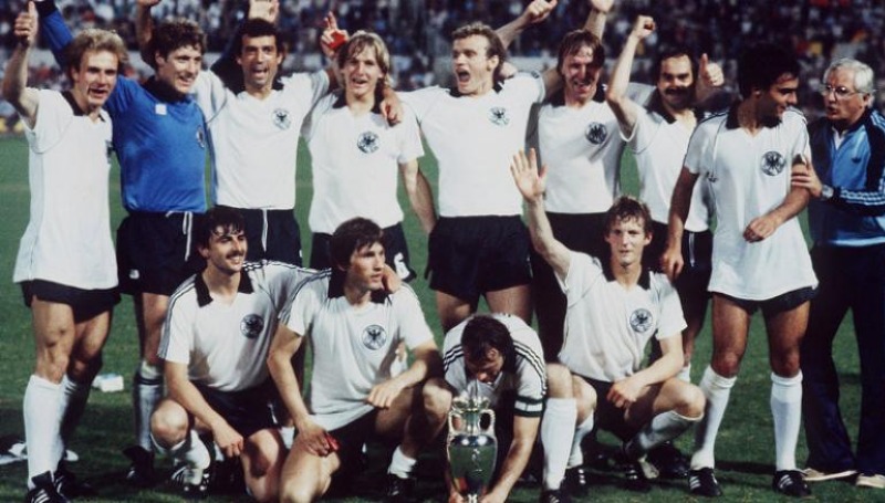 Новости: 36 лет назад Манншафт выиграла Чемпионат Европы