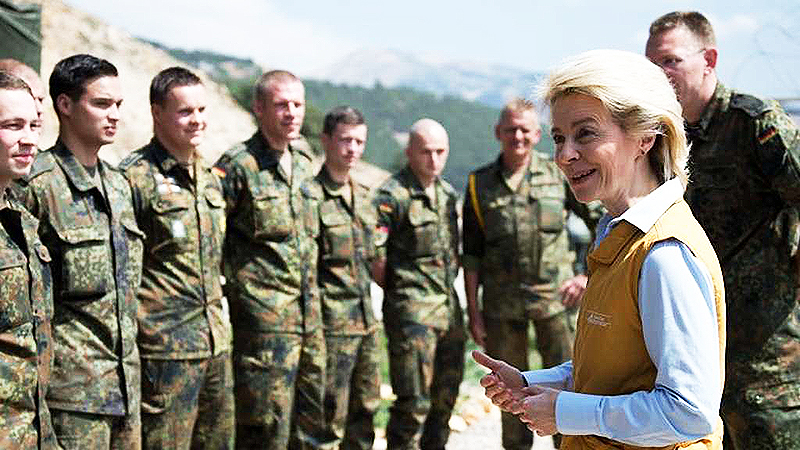 Новости: Министр обороны Германии прибыла в Турцию