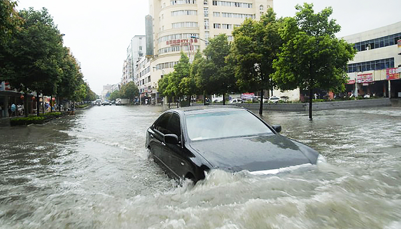 Новости: Наводнения в Китае: более 90 погибших