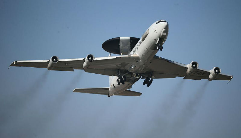 Новости: НАТО отправит самолеты в Сирию и Ирак