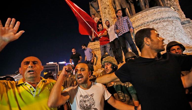Отовсюду обо всем: Военный переворот в Турции – хроника событий (обновляется, фото, видео)