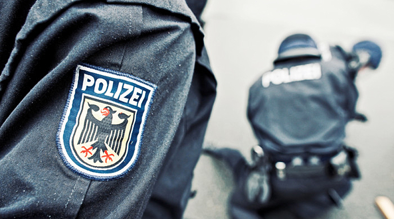 Новости: В ресторане Саарбрюкена засел вооруженный мужчина