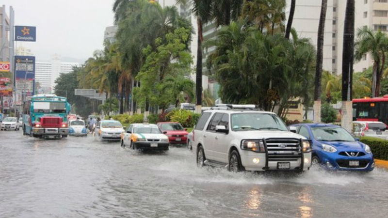 Новости: Тропический ураган "Эрл" унес жизни почти 40 человек