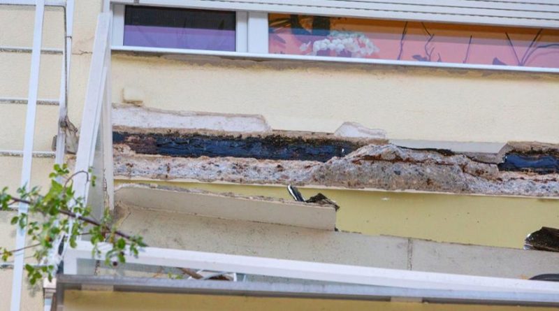 Происшествия: В жилом доме обвалился балкон