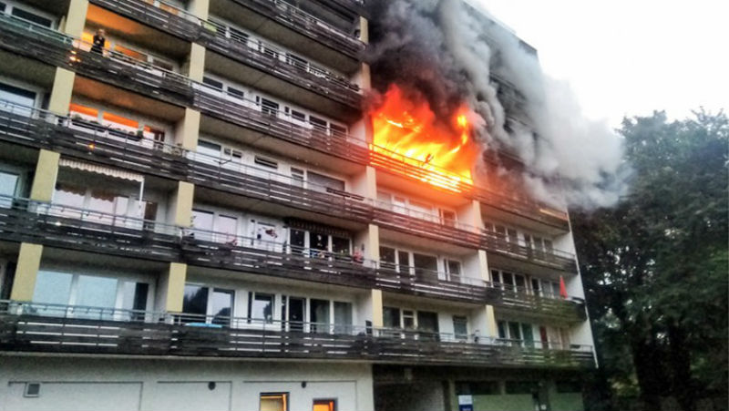Новости: В Гамбурге женщина сгорела в квартире многоэтажки