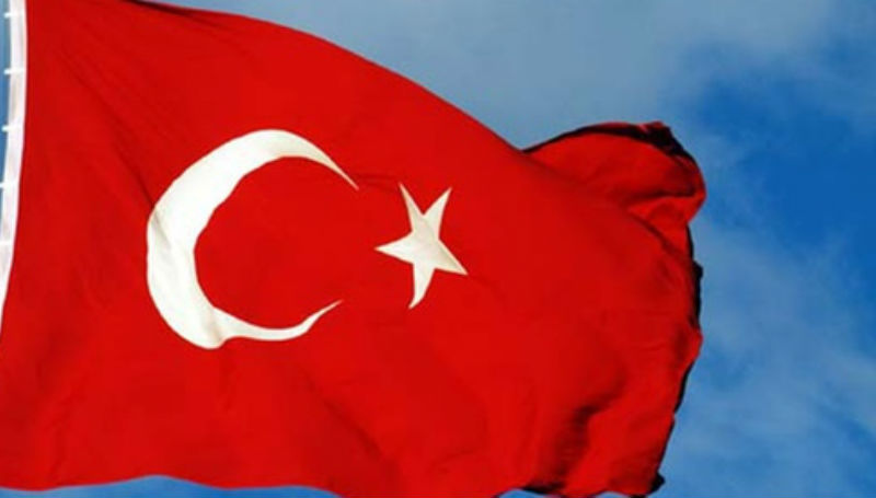 Новости: Турция обстреливает позиции ИГ и курдов в Сирии