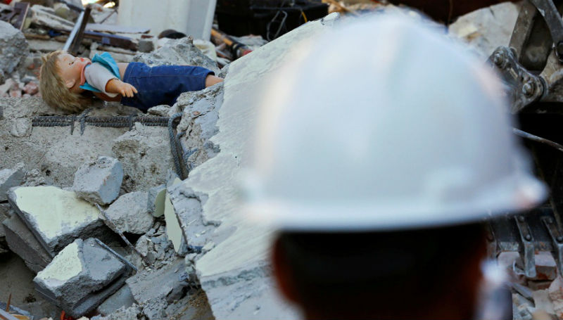 Новости: Землетрясение в Италии: трагические истории жизни и смерти