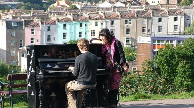 Досуг: Рояль в кустах: на улицах Мюнхена появятся пианино