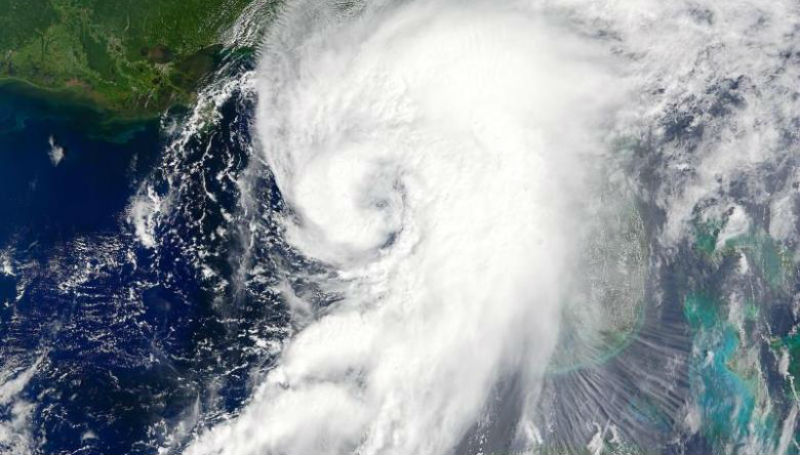 Новости: Ураган "Эрмина" обрушился на Флориду