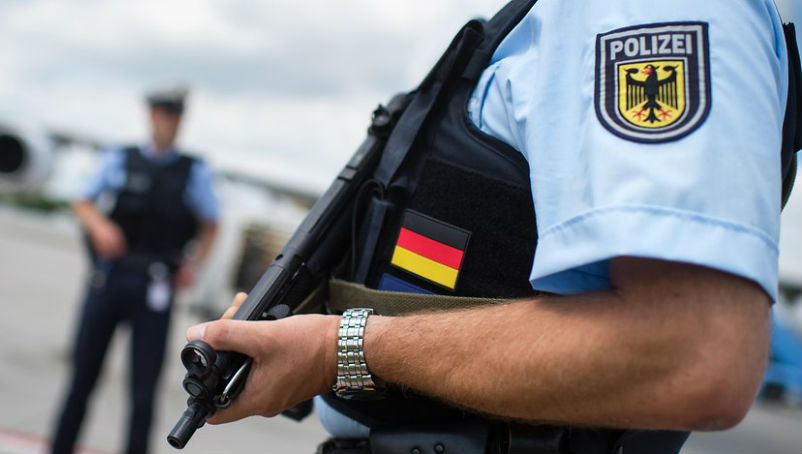 Новости: Полиция задержала контрабандистов, перевозивших беженцев