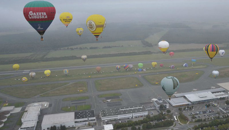 Досуг: Погода подпортила нервы организаторам фестиваля воздушных шаров