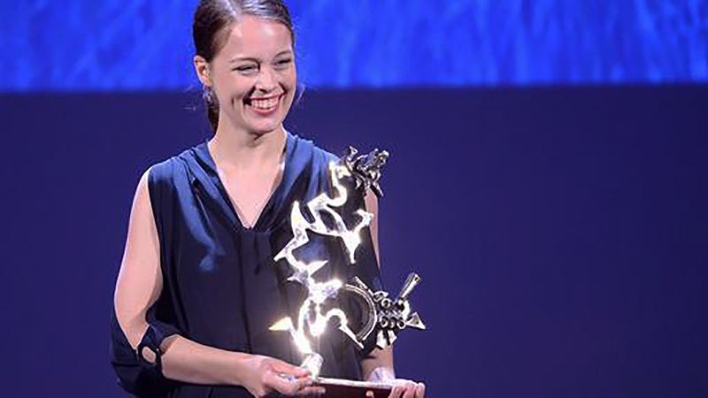 Культура: В Венеции Паула Беер получила премию за лучший актерский дебют