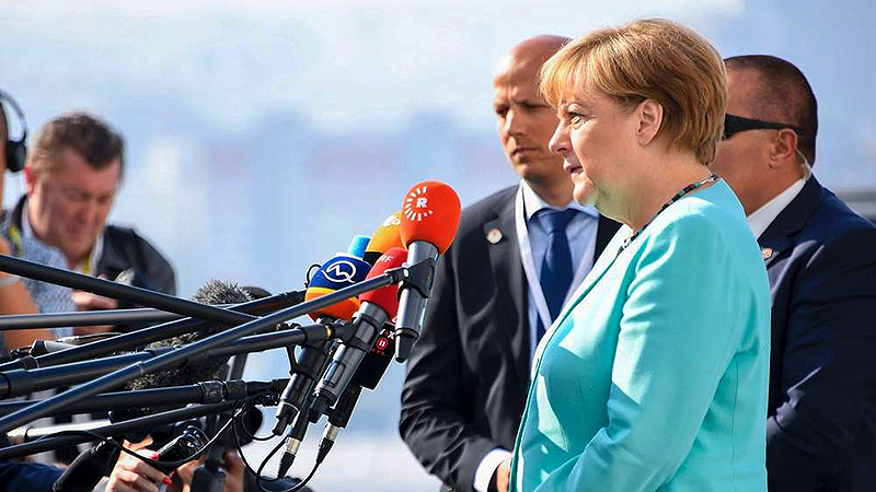 Новости: Меркель: Европа находится в «критической ситуации»