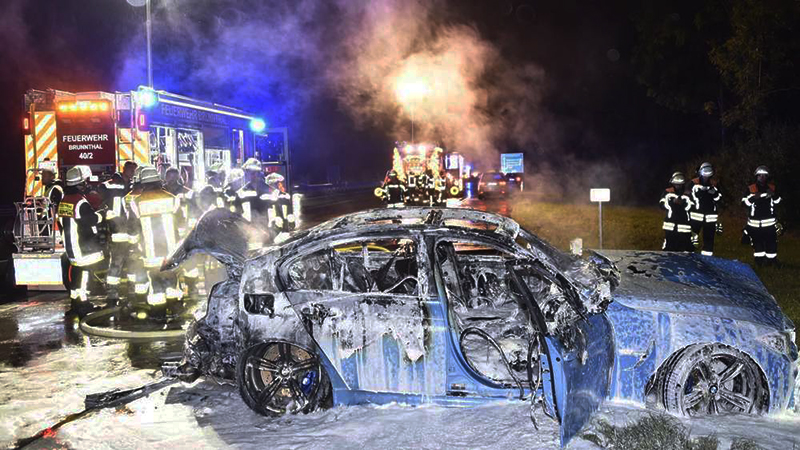 Новости: Австриец вытащил немца из горящего авто