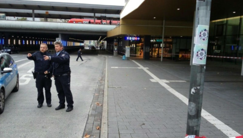 Новости: Из-за подозрительного чемодана в Эссене эвакуировали вокзал