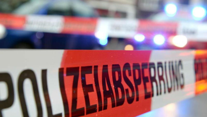 Новости: Берлинский полицейский выстрелил в агрессивного хулигана с ножом
