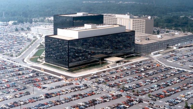 Новости: Сотрудники ФБР задержали "второго Сноудена"