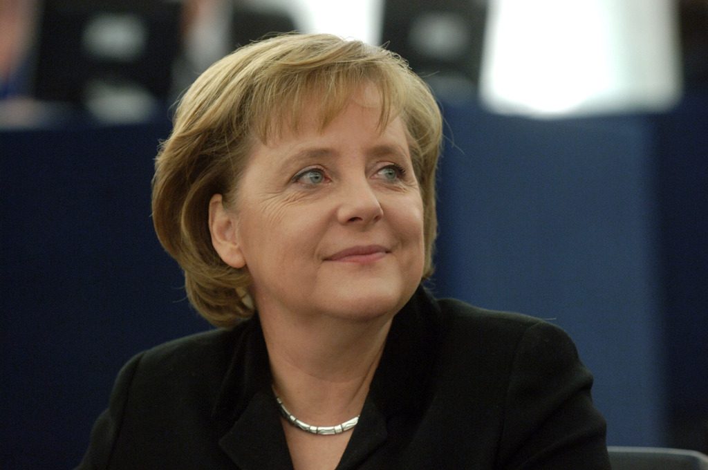 Новости: Меркель снова набирает популярность