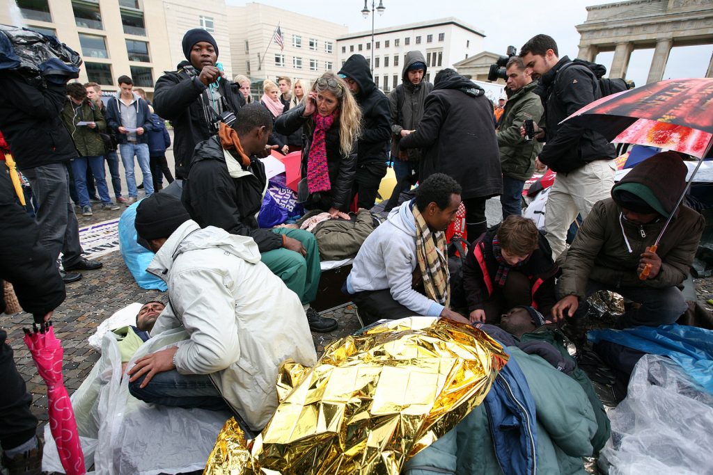 Новости: Беженцы планируют акцию протеста возле Зендлингских ворот