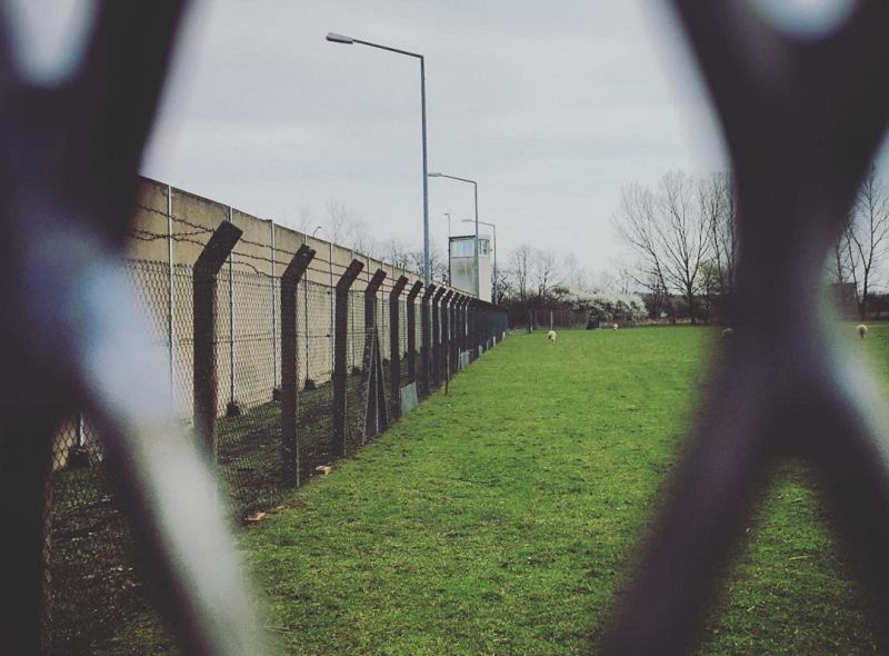 Происшествия: Заключенный сбежал из лейпцигской тюрьмы за две недели до освобождения