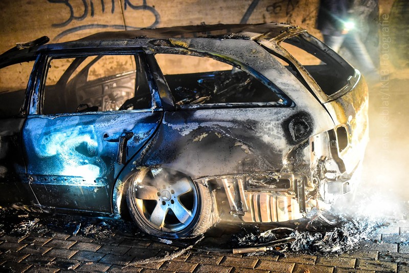 Происшествия: В Бохуме подожгли автомобили противников политики миграции