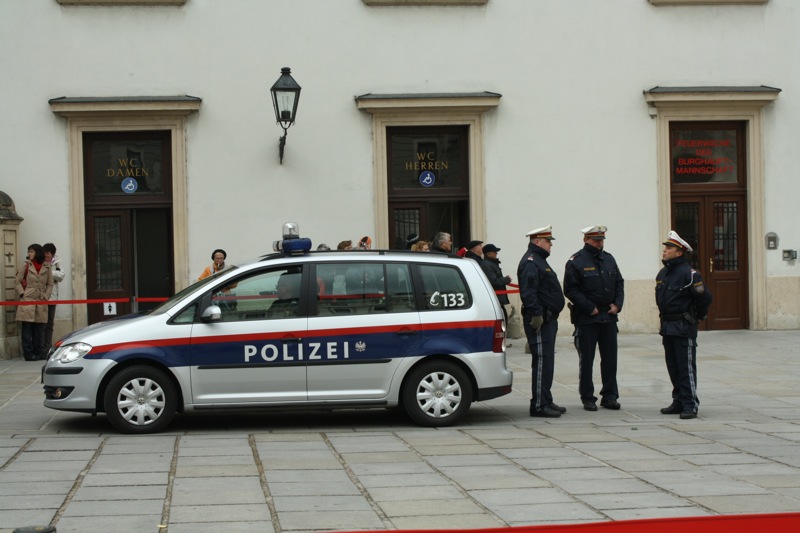 Происшествия: Недалеко от Гамбурга обнаружили тела двух детей и взрослого