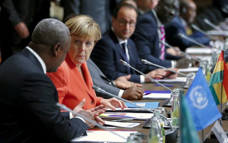 Политика: Ангела Меркель отправилась в трехдневную деловую поездку в Африку