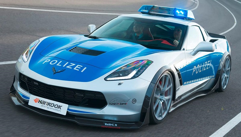 Технологии: На улицах Билефельда появился полицейский Chevrolet Corvette