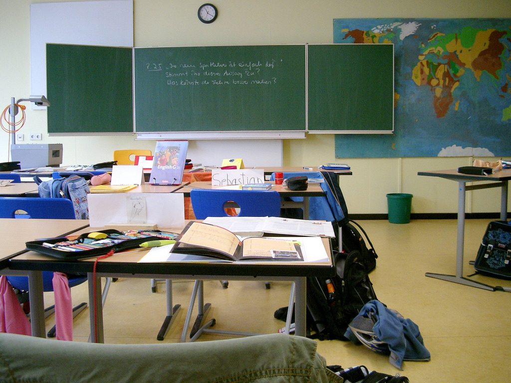 Закон и право: Угрозы, оскорбления и побои: как чувствуют себя учителя в немецких школах