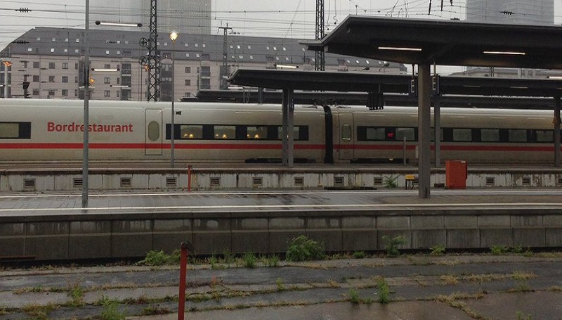 Общество: Железнодорожное движение во Франкфурте было нарушено на 2 часа