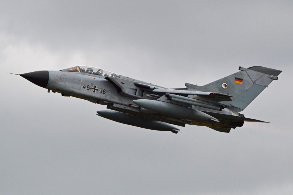 Новости: В 2016 немецкие самолеты «Торнадо» участвовали в 692 операциях против ИГИЛ