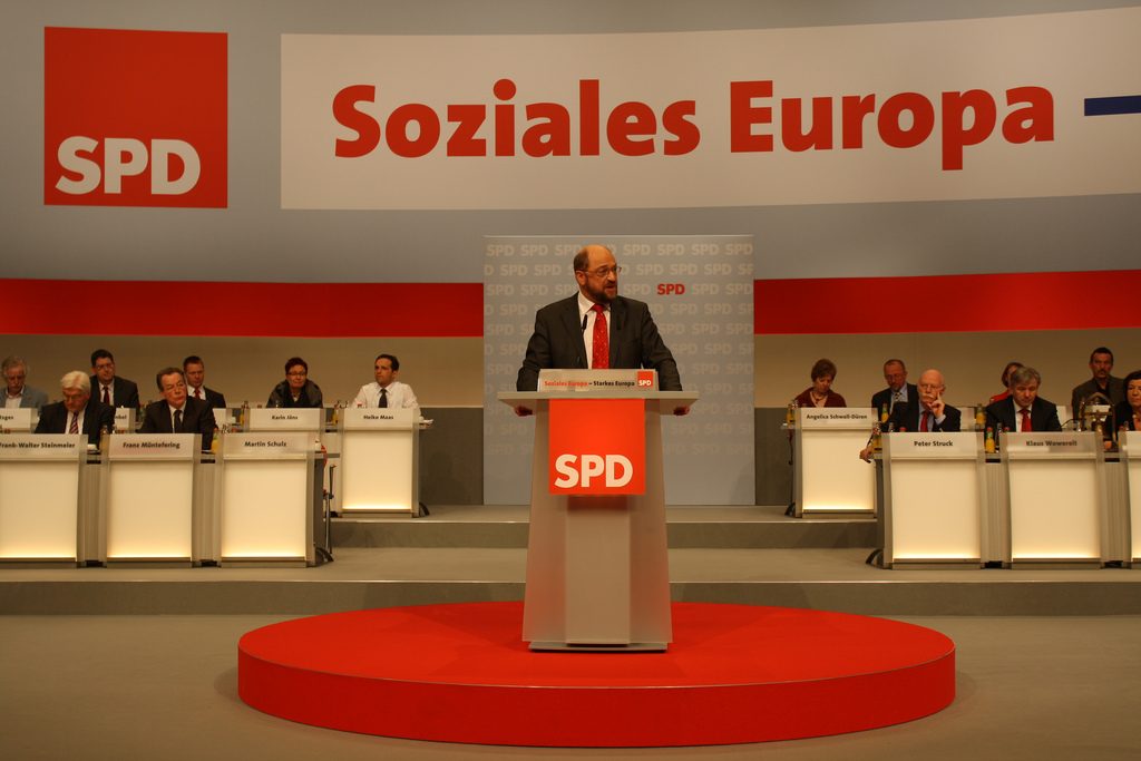 Политика: Шульц: СДПГ может стать самой сильной партией на выборах