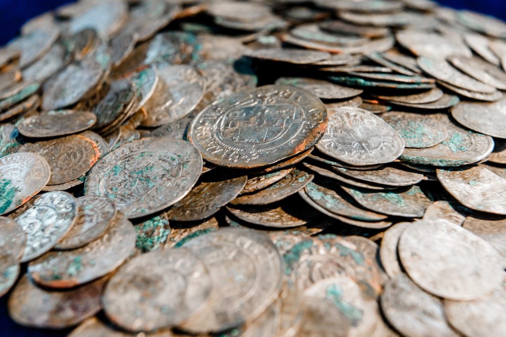 Культура: Недалеко от Берлина обнаружен уникальный клад средневековых монет